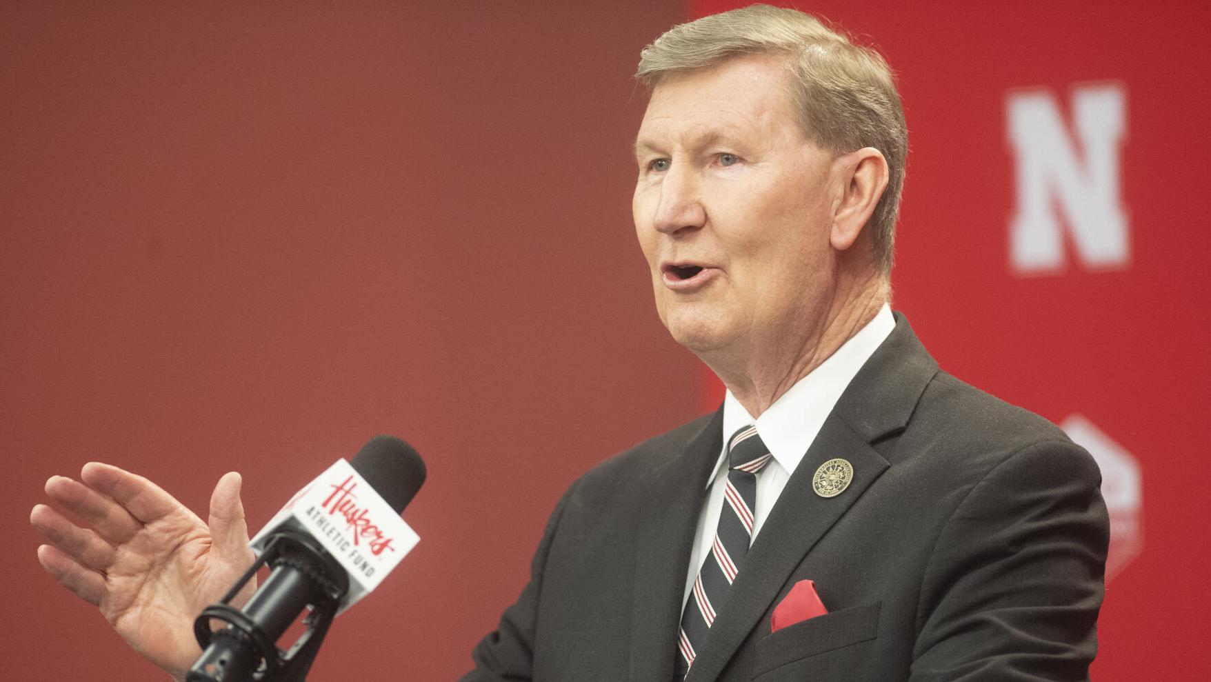 Regents to consider bonus for Carter; NU president says he'll donate to charity